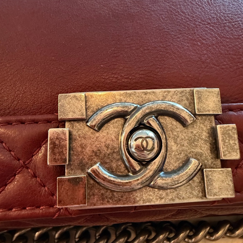 CHANEL Reverso Boy Bag - Picture 13 of 16